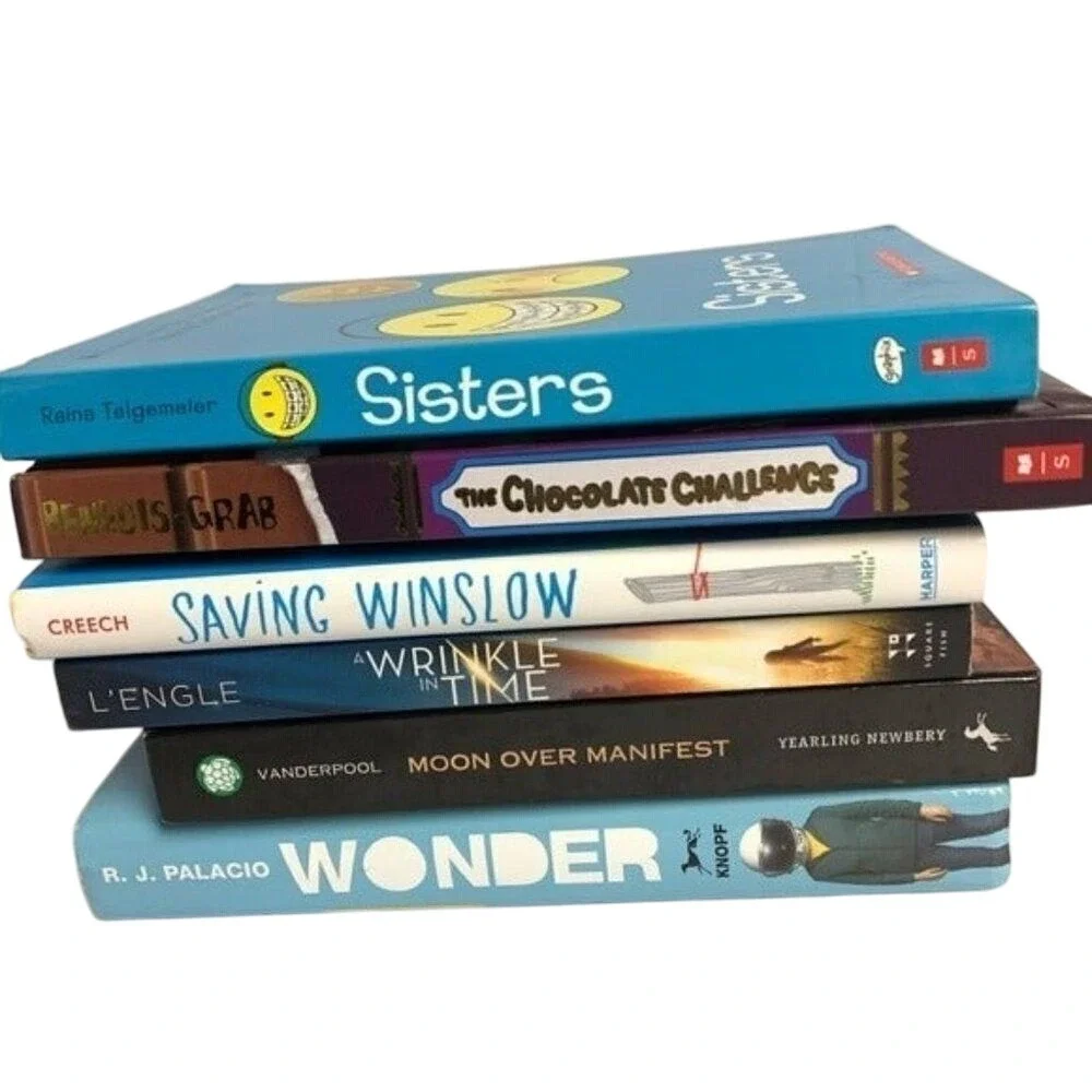 Mixed Lot Kids Chapter Books Wonder Sisters Moon Over Manifest Wrinkle In‎ Time